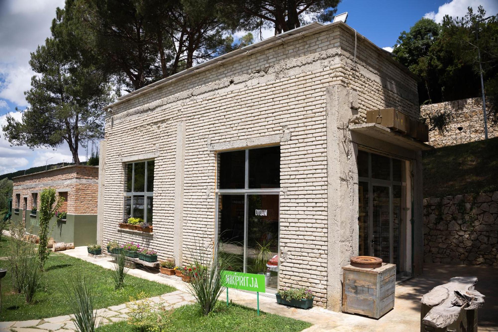 Kazerma E Cerenit Hotel Surrel Exterior foto